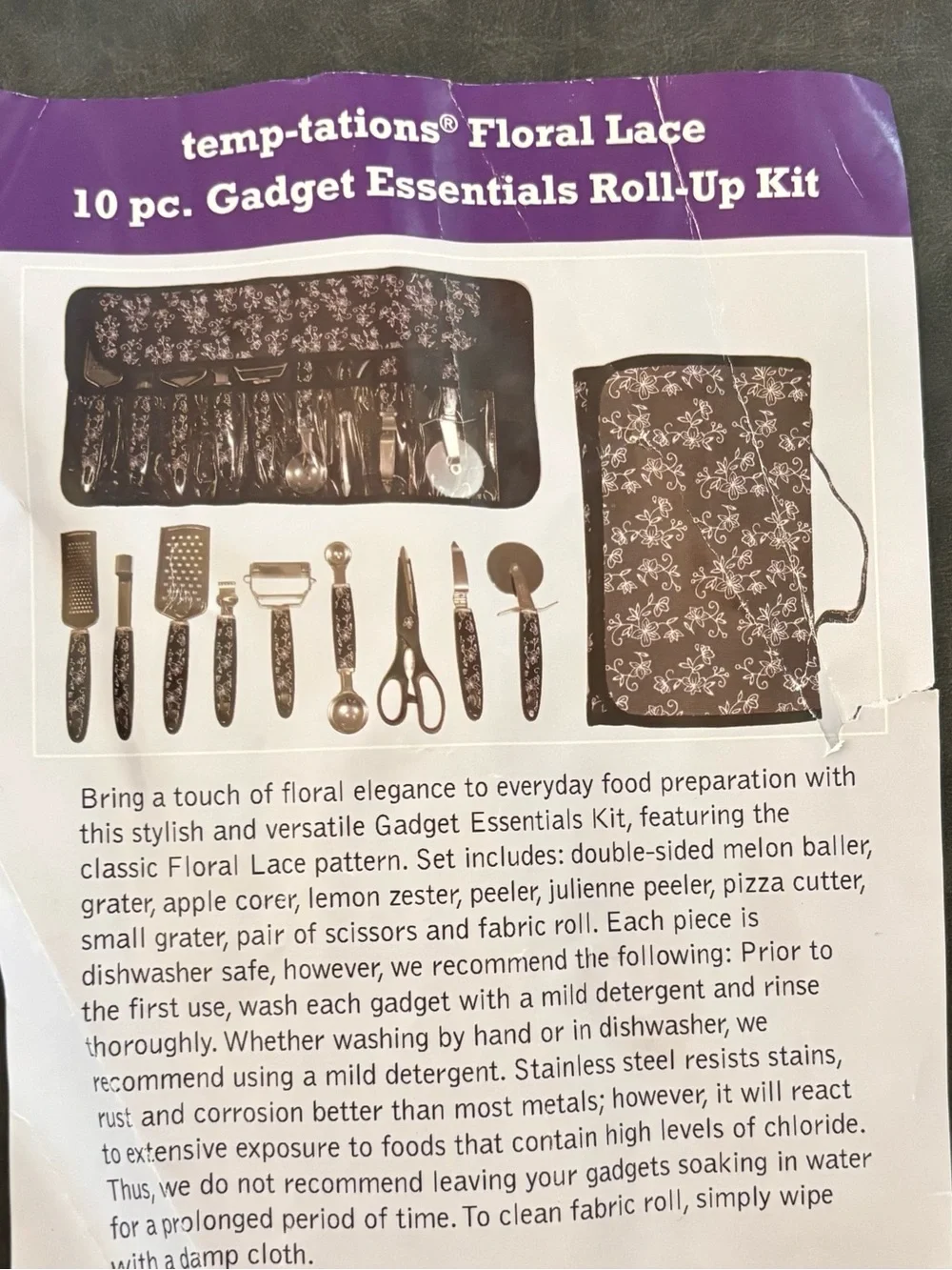 temp-tations Floral Lace 10-Piece Gadget Essentials Roll-Up Kit Navy/White